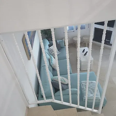 Casa A Pie De Playa En Playamar Сasa de vacaciones Torremolinos