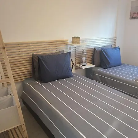 Сasa de vacaciones Casa A Pie De Playa En Playamar Torremolinos