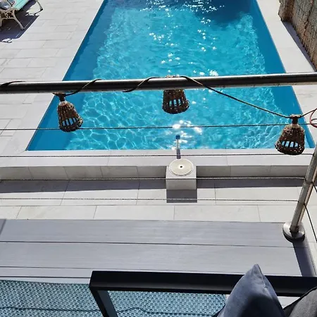 Casa A Pie De Playa En Playamar Сasa de vacaciones Torremolinos