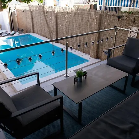 Casa A Pie De Playa En Playamar * Torremolinos