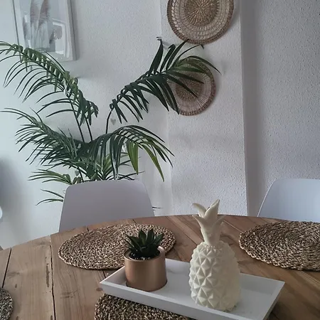 Casa A Pie De Playa En Playamar Torremolinos